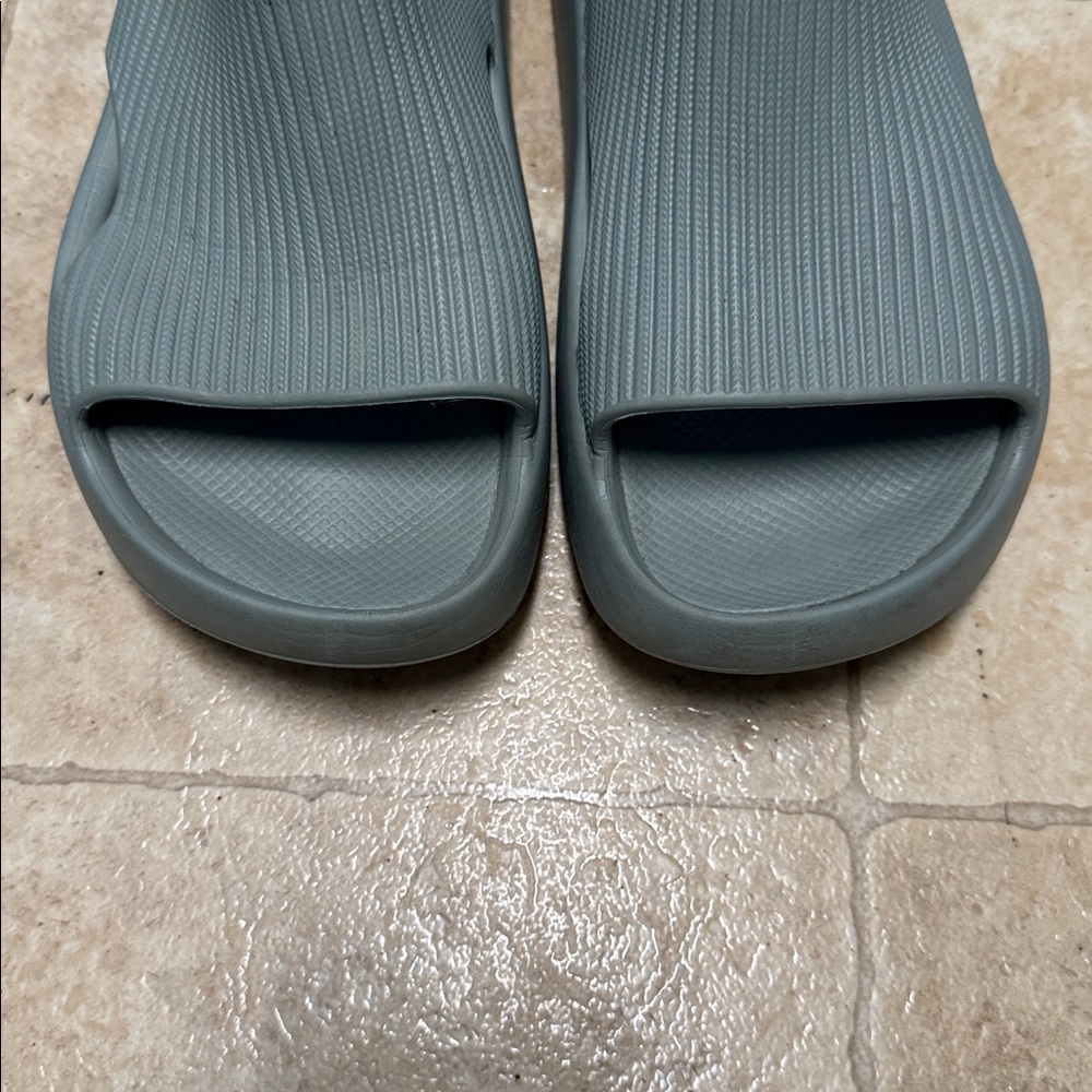 CALIA by Carrie Underwood Sage Molded Slides WOMEN’S 9 - Picture 4 of 8